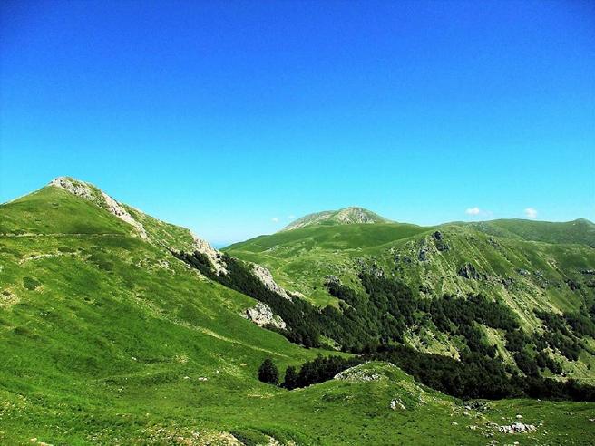 Oltre i 2000 la vetta del Monte di Cambio (2081 m)