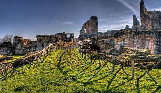 Roma Archeologica: La Villa dei Quintili sulla Via Appia Antica