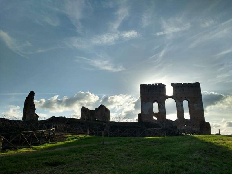 Roma Archeologica: La Villa dei Quintili sulla Via Appia Antica