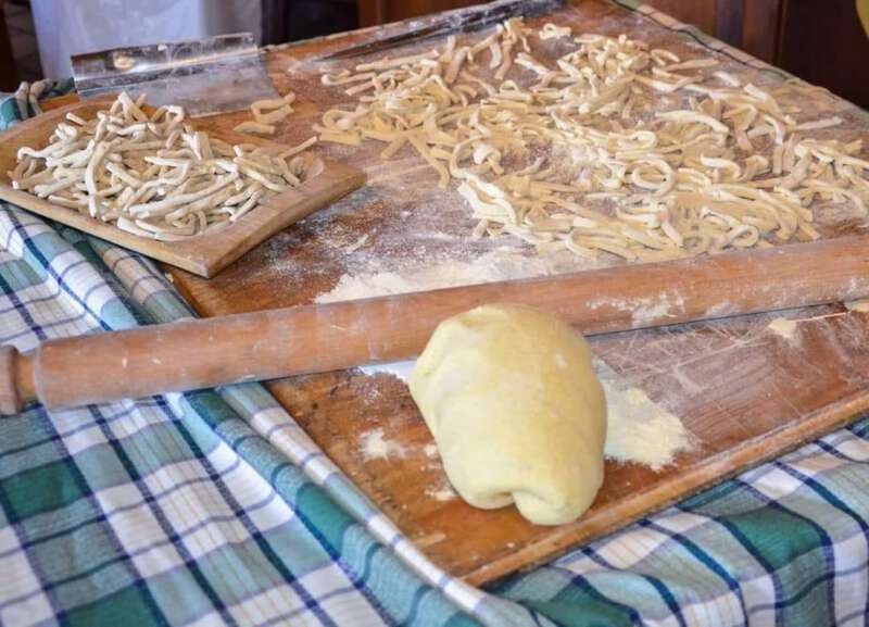 Sagra egli Cazzaregli