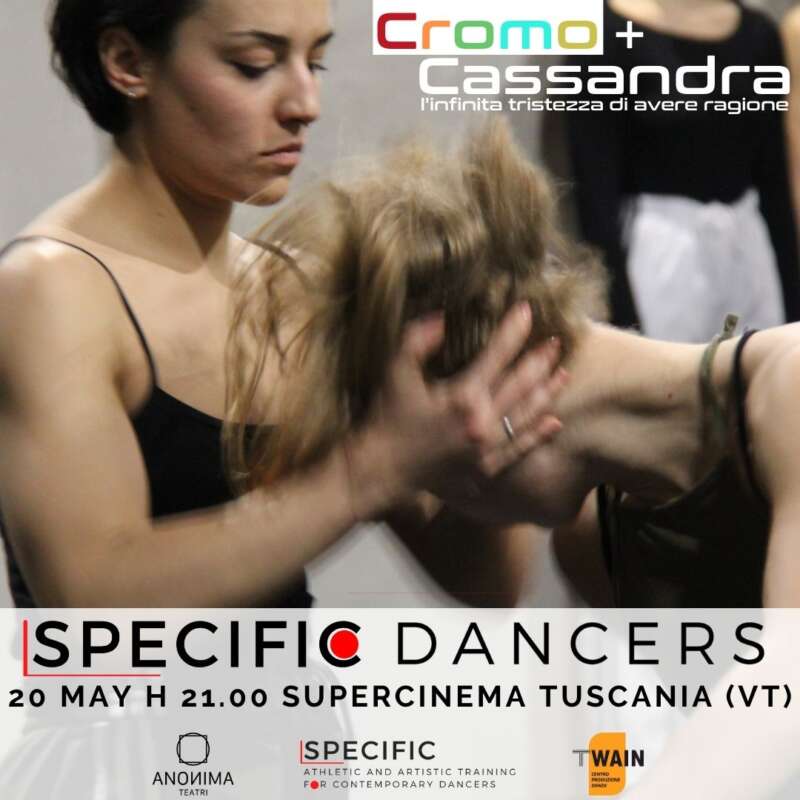 SPECIFIC dancers in scena con due performance corali