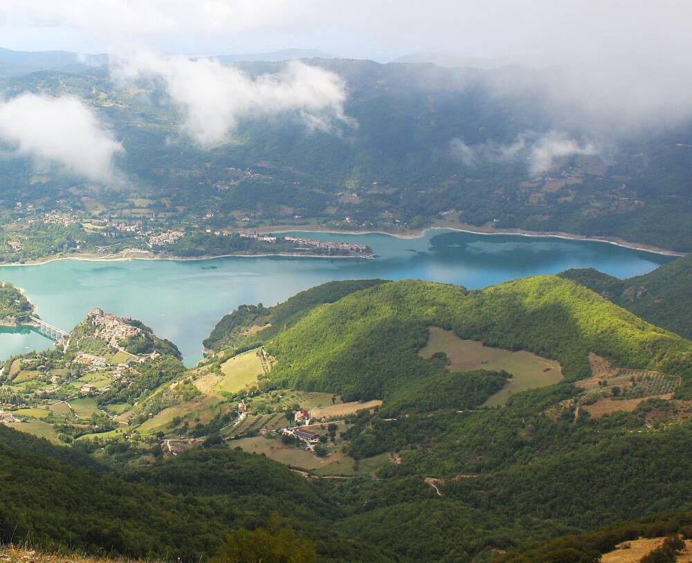 La montagna tra due laghi:il Navegna