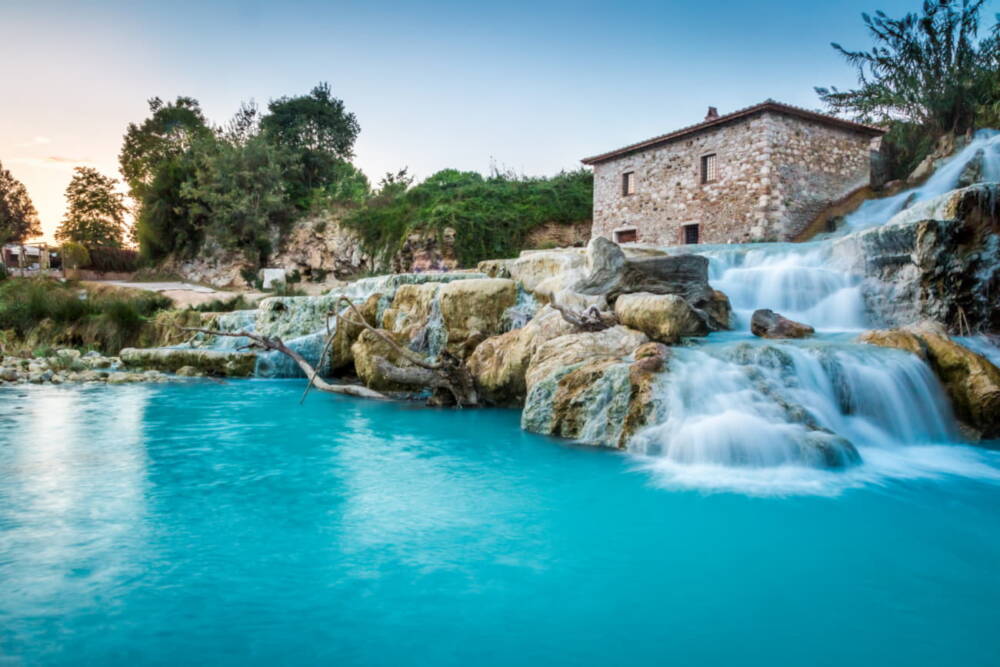 Road Trip nel Lazio: Mare, Montagna e Terme Terme di Saturnia