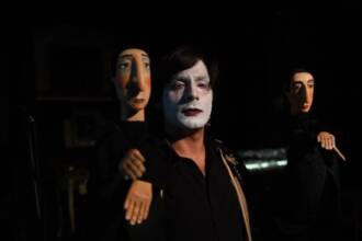 Hamlet in purple Hamlet in purple