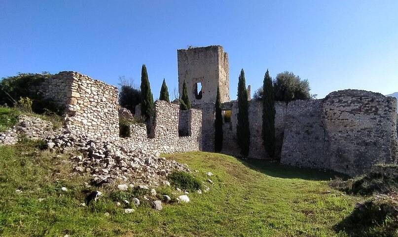 Stazzano Vecchio: Il borgo fantasma della Sabina stazzano vecchio