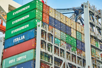 La fine dei "pacchetti low-cost" extra-UE: Guida completa alla svolta doganale del 1° luglio 2026