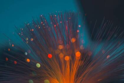 Fibra ottica in Italia: copertura al 77%, ma solo 3 famiglie su 10 la utilizzano Fibra ottica in Italia: copertura al 77%, ma solo 3 famiglie su 10 la utilizzano