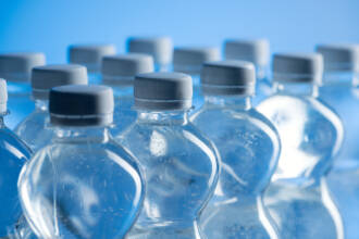 Confezioni Acqua e Nuove Regole UE 2030: Cosa Cambia Confezioni acqua