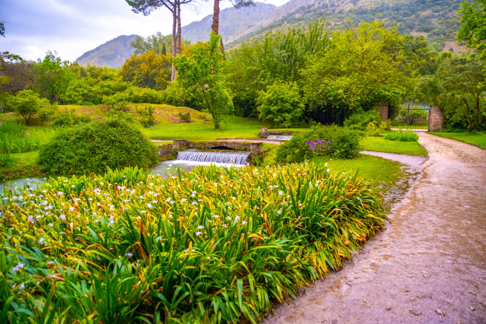 Giardino di Ninfa: un luogo da fiaba vicino a Roma Giardino di Ninfa: un luogo da fiaba vicino a Roma