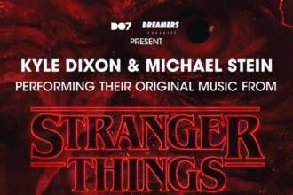 Kyle Dixon e Michael Stein performing music from STRANGER THINGS