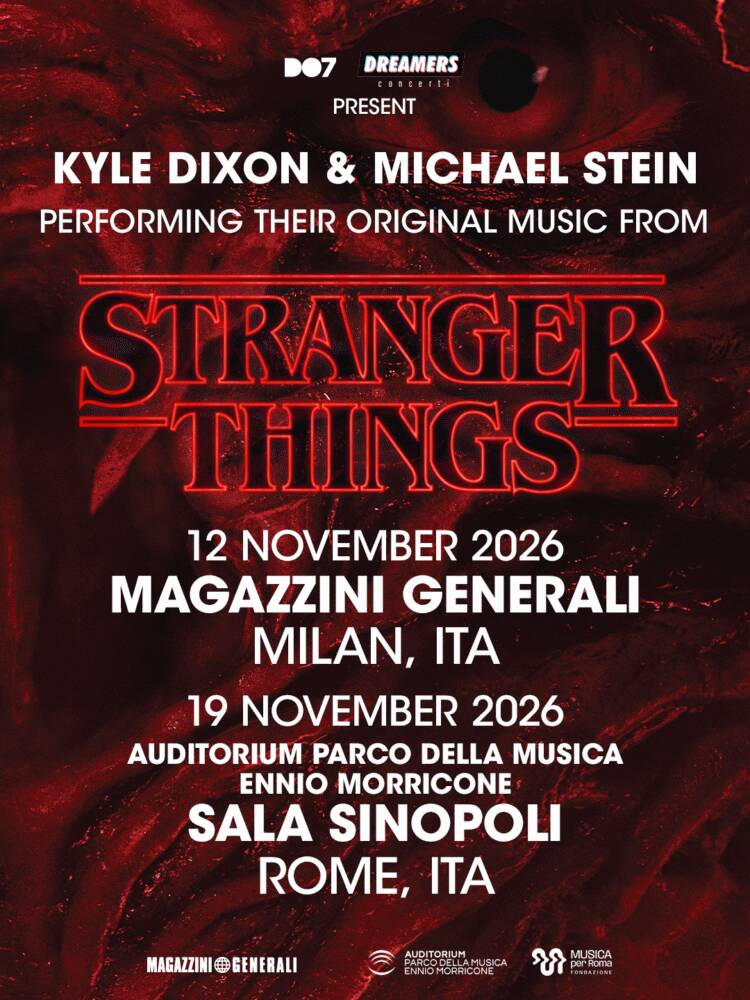 Kyle Dixon e Michael Stein performing music from STRANGER THINGS