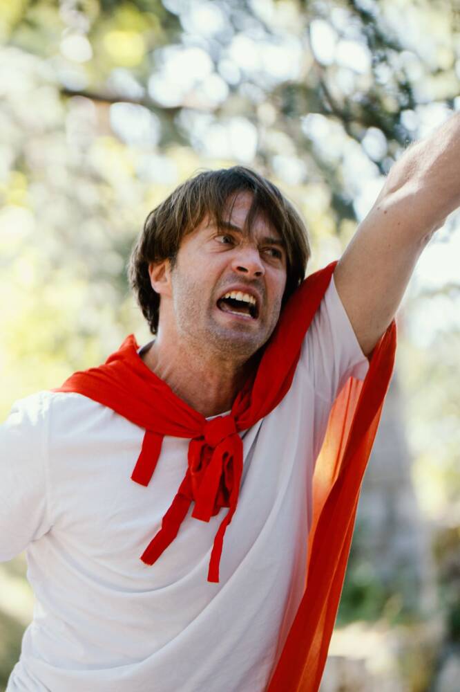 Capitan Amazing, umanissimo supereroe
